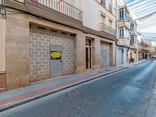 Local Comercial en Calle Santa María Magdalena