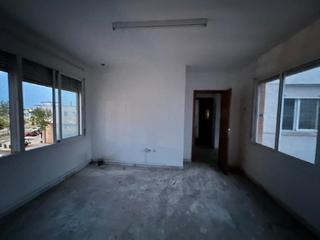 Oficina  Calle doctor orad de la torre. Oficina en venta proxima av españa en dos hermanas