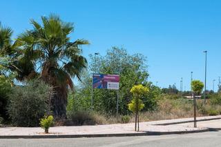 Solar industrial  Calle de las trece rosas. Suelo en venta en parque empresarial zaudin