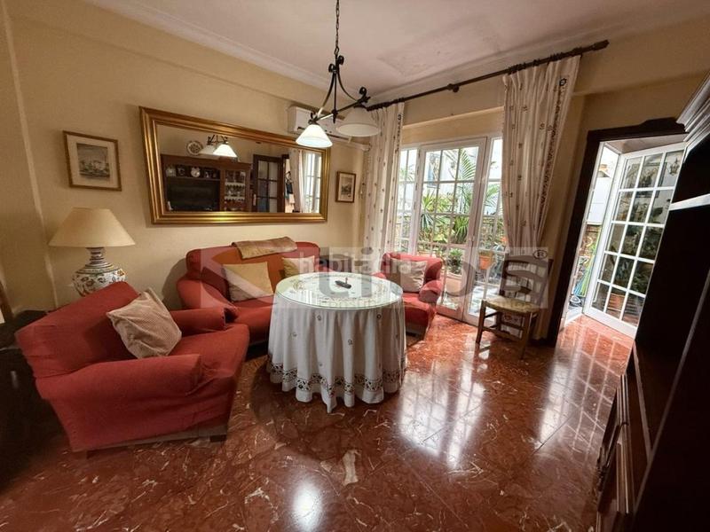 Foto 2d1a27d7-cc03-4730-85cf-0773a4943ca7. Piso  4 habitaciones venta en Centro - Doña Mercedes Dos Hermanas