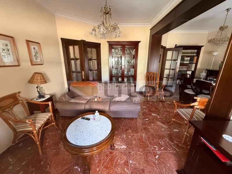 Foto ae66fce6-530b-46e1-b403-403026419660. Piso  4 habitaciones venta en Centro - Doña Mercedes Dos Hermanas