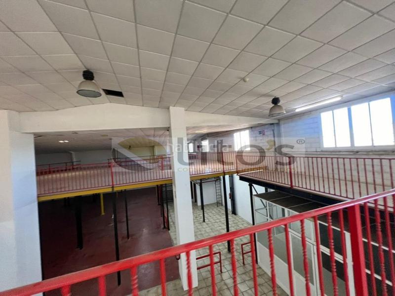 Foto 15eb6473-35ef-4742-965a-0e63f49a250b. Nave industrial  venta en Centro - Doña Mercedes Dos Hermanas