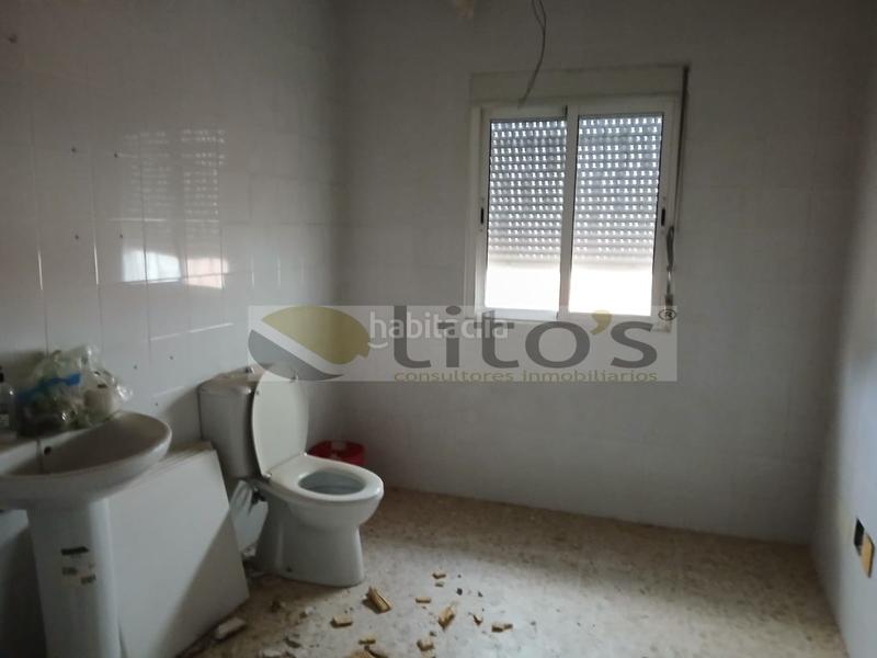 Foto eff22de1-11bf-4531-8489-7ec0eef08b1f. Casa adosada vivienda en plano centro en Centro - Doña Mercedes Dos Hermanas