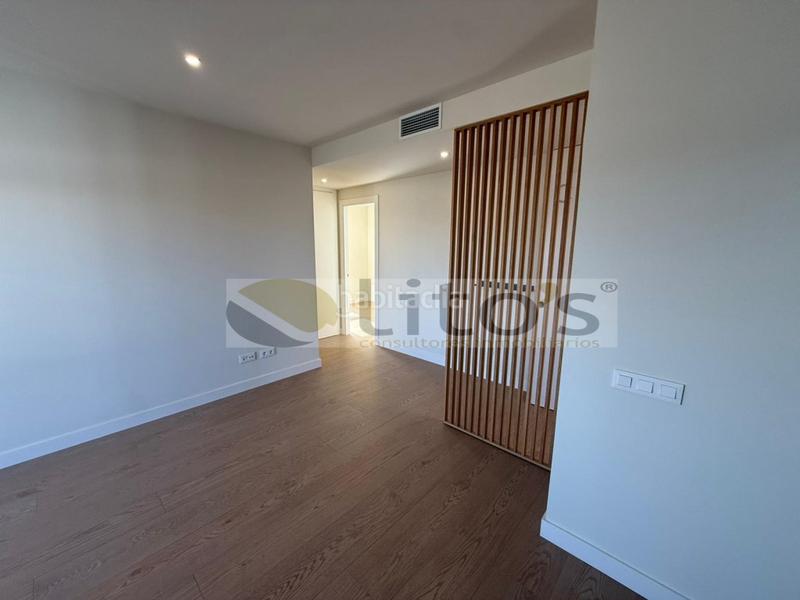 Foto 75ec72b2-6659-4382-81eb-86ea6272b705. Affitto appartamento con parcheggio in Entrenúcleos Dos Hermanas