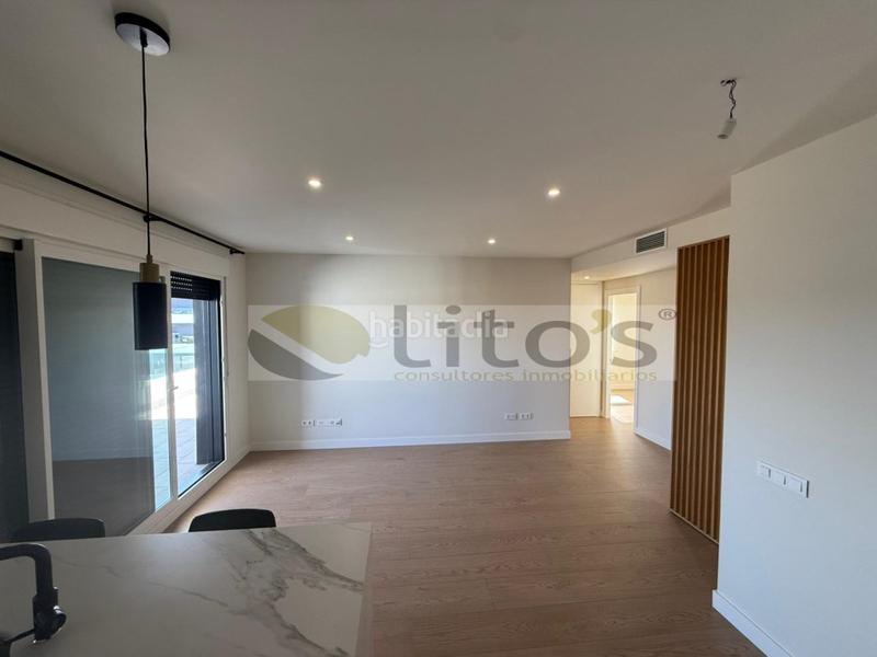 Foto 5c528c1f-97ff-4205-b5d8-55e2c7d7bfe3. Location appartement avec parking dans Entrenúcleos Dos Hermanas