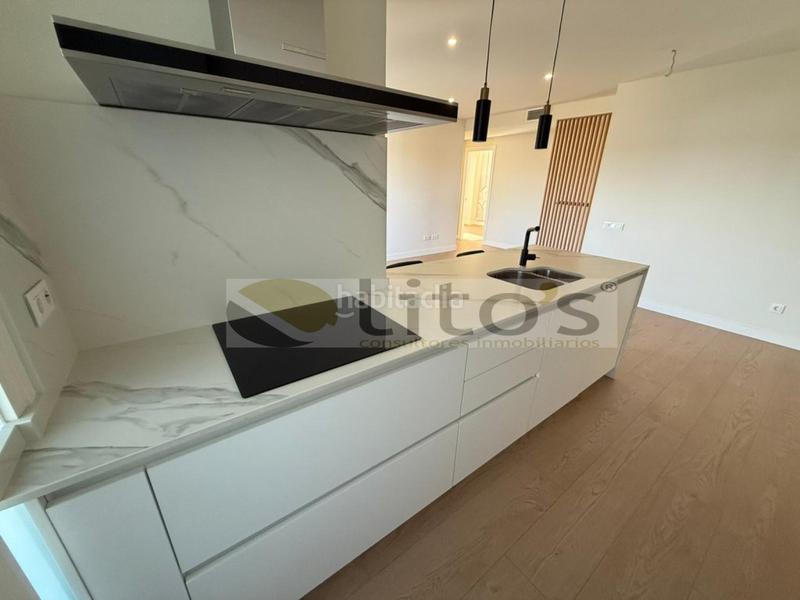 Foto 71172574-4c62-40c6-8e14-b0be236f97f4. Location appartement avec parking dans Entrenúcleos Dos Hermanas