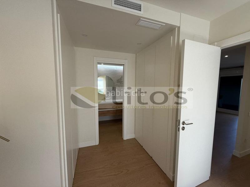 Foto da887d7e-bd93-43b5-805e-887c4d163f30. Location appartement avec parking dans Entrenúcleos Dos Hermanas