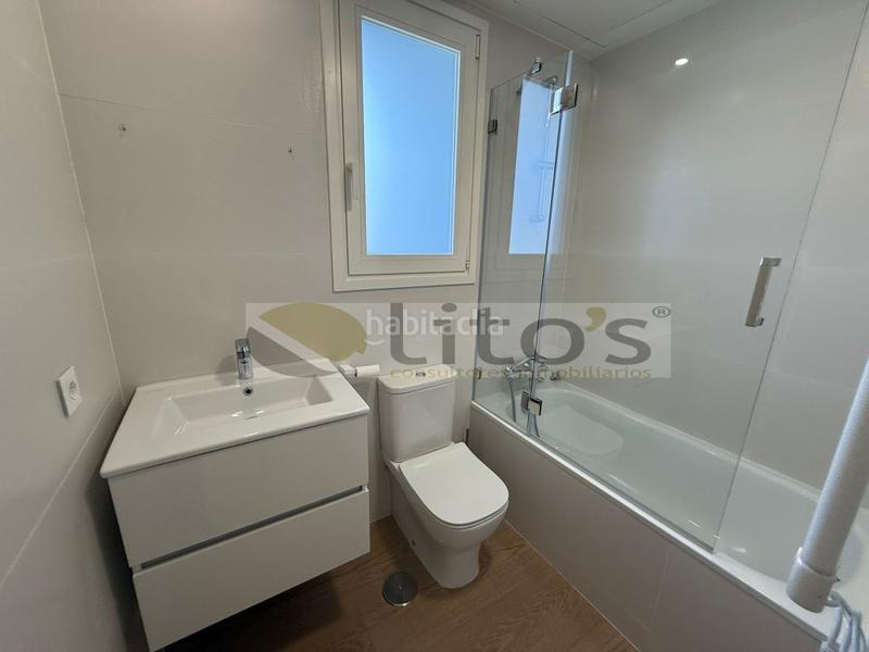 Foto c74d3dde-3cc2-4e0e-ba8c-13793f401b76. Miete etagenwohnung mit parking in Entrenúcleos Dos Hermanas