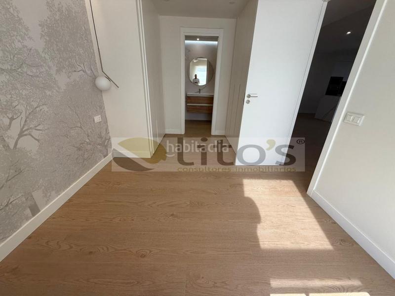 Foto c85766b2-e40f-45f5-b005-ea5726458ffb. Miete etagenwohnung mit parking in Entrenúcleos Dos Hermanas