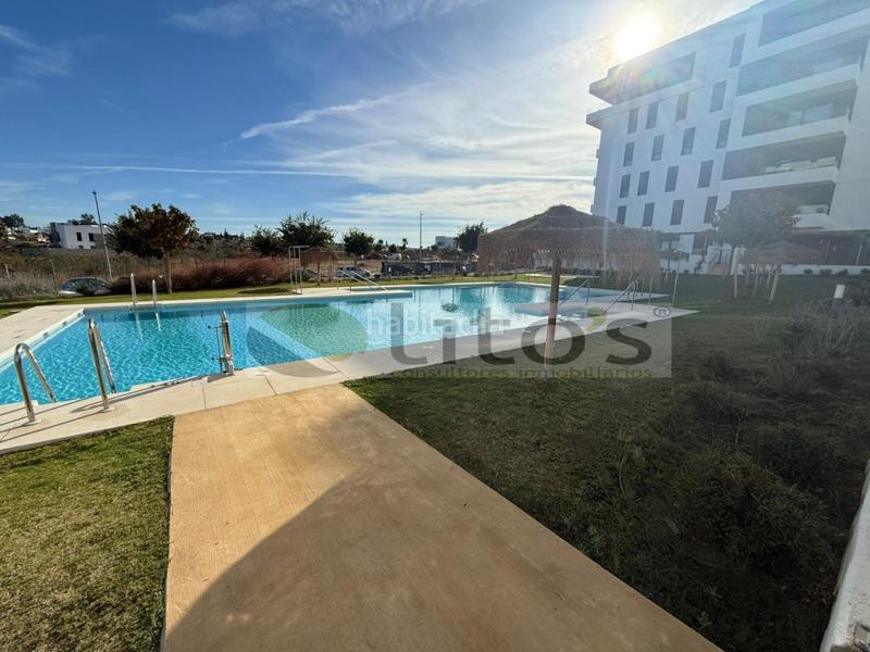 Foto d62d0bd3-2115-471c-b0b8-b7523e457080. Rent flat with parking in Entrenúcleos Dos Hermanas