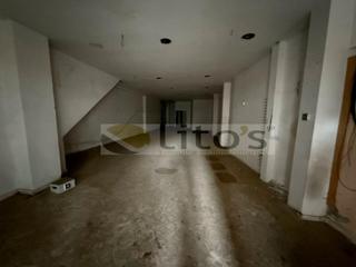 Local Comercial en Calle Barrio Nuevo