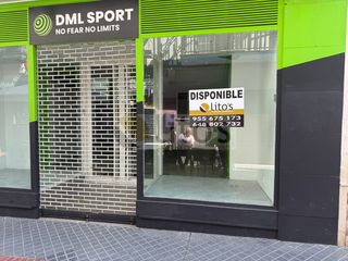 Lloguer Local Comercial  Calle pereda. Magnífico local en alquiler en el centro de dos hermanas