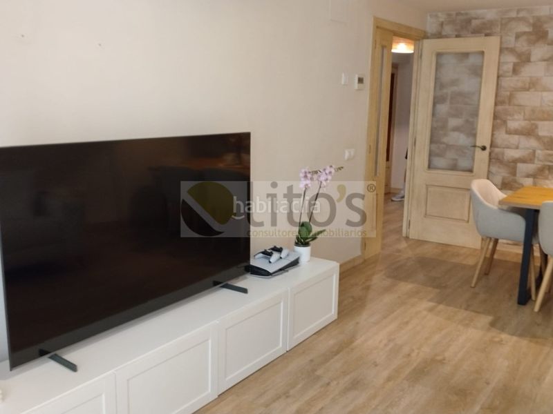 Foto 40b9a978-8ab6-4346-af01-127bf6345c81. Casa adossada amb aparcament piscina a Arco Norte - Avda España Dos Hermanas