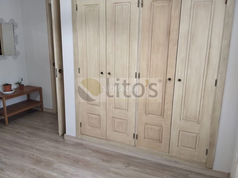 Foto c4ce4638-a9fb-4da4-8b1f-6b3c4acf27ec. Casa adossada amb aparcament piscina a Arco Norte - Avda España Dos Hermanas