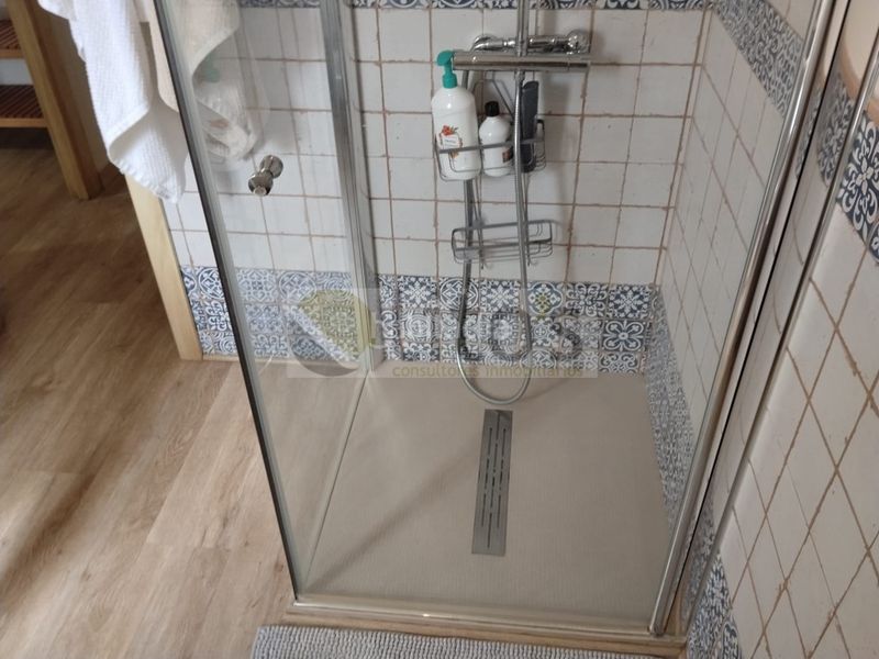 Foto d364f79c-ce6f-428c-8528-fcde56d8ee00. Casa adossada amb aparcament piscina a Arco Norte - Avda España Dos Hermanas