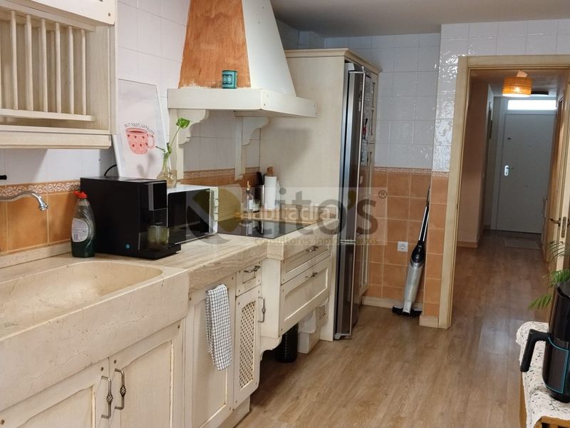 Foto d464605a-11f7-49f3-91fd-375d4a5dfa52. Casa adossada amb aparcament piscina a Arco Norte - Avda España Dos Hermanas