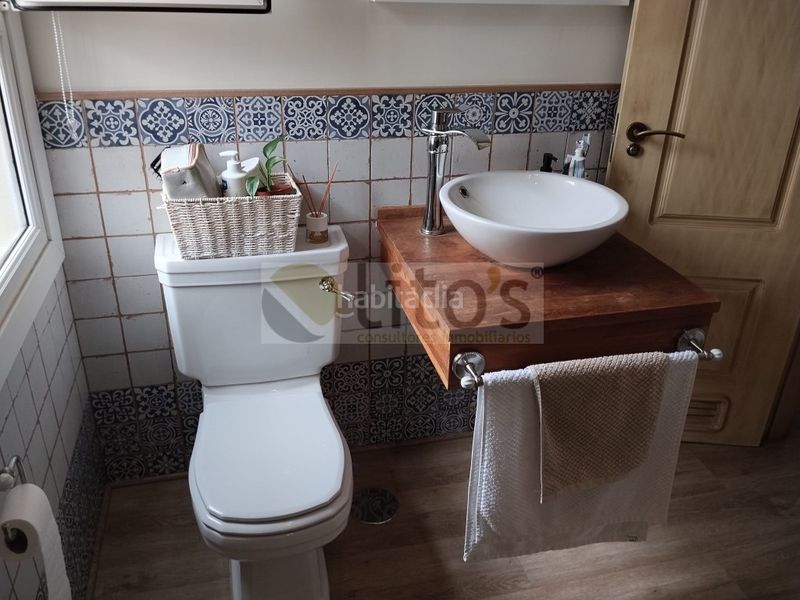 Foto e54dbda4-b20e-48d2-bfa3-846c598b28a6. Casa adossada amb aparcament piscina a Arco Norte - Avda España Dos Hermanas