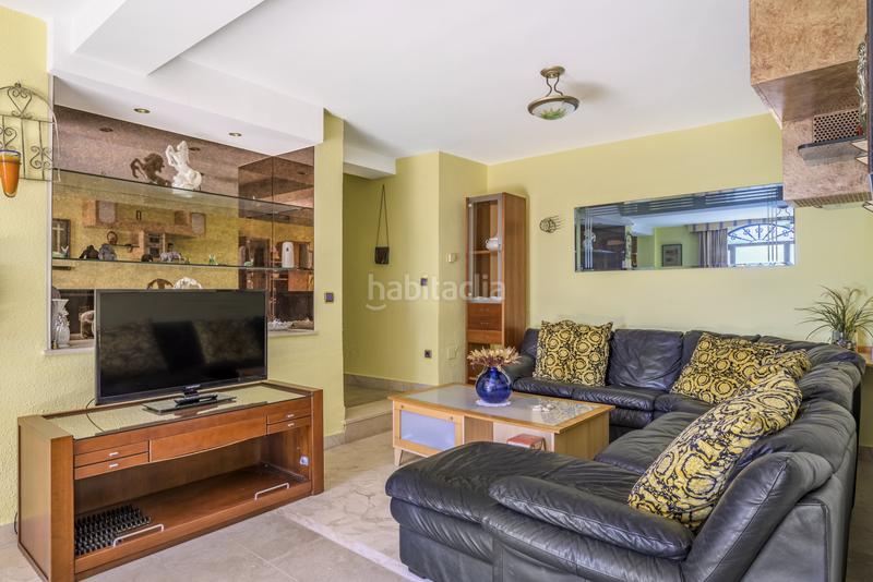 Foto 76ae5e8f-997a-4522-96df-652b3e1461c6. Casa amplia villa de lujo en una popular zona residencial junto al campo de golf de torrequebrada costa en Benalmádena