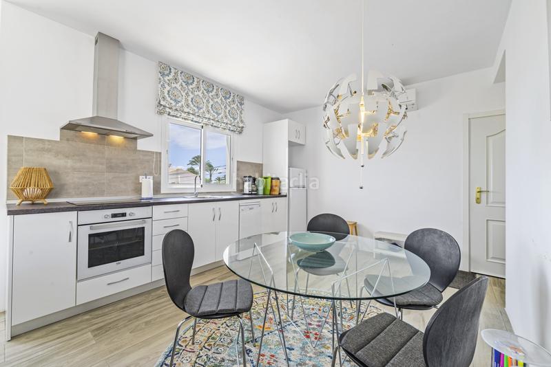 Foto f27cd5df-9b86-462e-a7d4-29870a12311f. Casa villa completamente reformada en estilo escandinavo en los claveles, la cala en Mijas