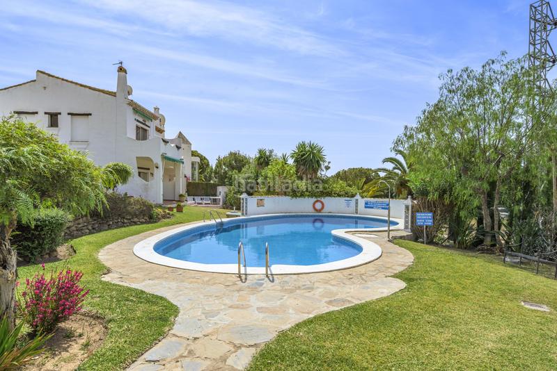Foto 0d34d38e-17fa-4a9b-ae41-b9bcd7461d30. Casa villa con piscina comunitaria cerca de la playa y restaurentes en Mijas