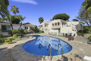 Maison à El Faro de Calaburra - Chaparral. Villa elegante en el chaparral, mijas costa