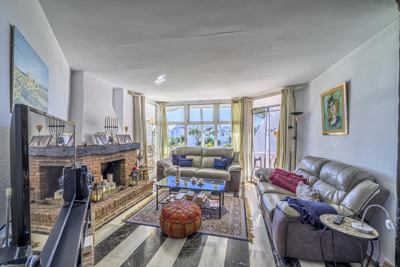 Foto e77b3723-bbcf-46d7-90e9-91d174ca6f73. Planta baixa amb aparcament piscina a Calahonda Mijas