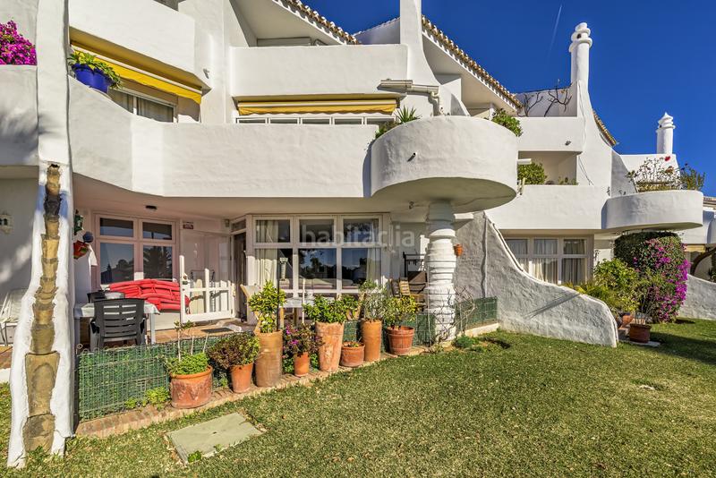 Foto eb9143ba-c028-4a7a-ae6d-e811c2f26e60. Planta baixa amb aparcament piscina a Calahonda Mijas