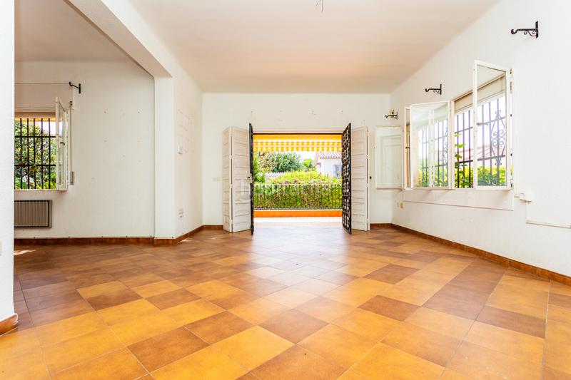 Foto 4a42dc19-c50a-4bf1-bacd-bd6a217dfc5c. Haus mit pool in Puerto Marina Benalmádena