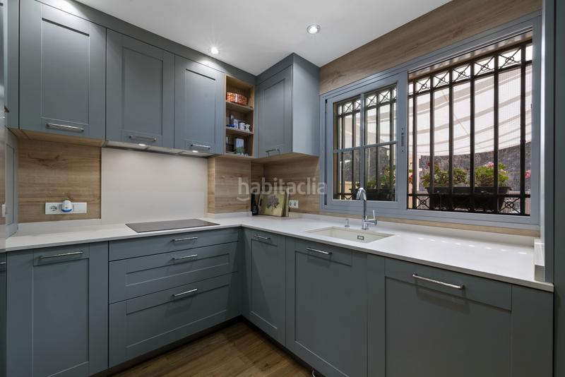 Foto 76d96fad-2fc3-40f4-a72a-b1eb9dd2058c. Maison jumelée avec parking piscine dans Zona Centro Comercial Torrequebrada Benalmádena