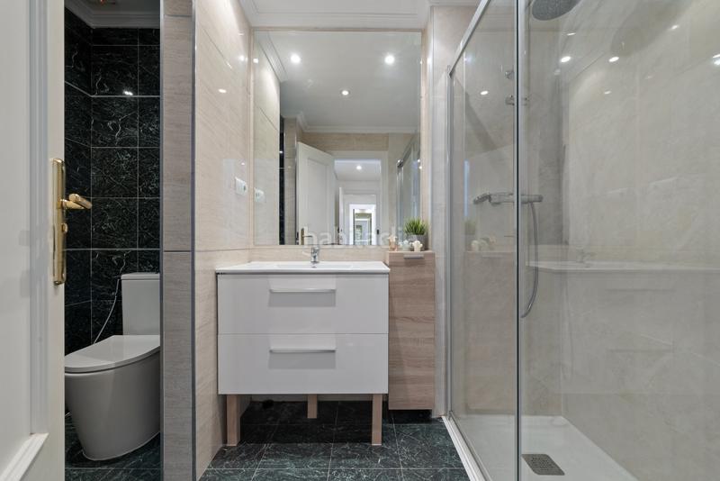 Foto 7776eb7b-321c-49d2-9644-c73d7dfae298. Maison jumelée avec parking piscine dans Zona Centro Comercial Torrequebrada Benalmádena