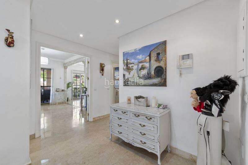 Foto d1c5896c-2fc6-4d17-8d23-0a37b16a4661. Maison jumelée avec parking piscine dans Zona Centro Comercial Torrequebrada Benalmádena