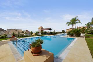 Planta baixa a Montealto - Monterrey. Moderno apartamento en planta baja con jardín privado en monteal