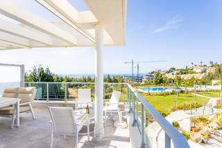 Apartament a El Faro de Calaburra - Chaparral. Moderno apartamento esquinero con vistas al mar .