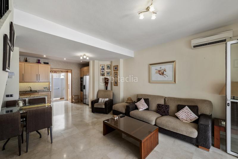 Foto 0f733534-d1fd-4793-a922-16c74a135bd9. Casa adossada amb piscina a Castillo Sohail - Myramar Fuengirola