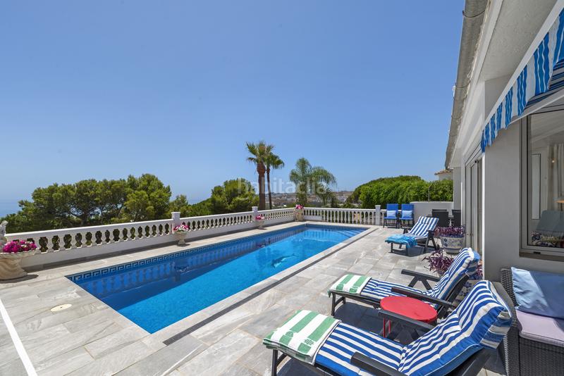 Foto 06b45492-0edf-4087-8579-1cc6c8ae576d. Maison avec parking piscine dans El Faro de Calaburra - Chaparral Mijas