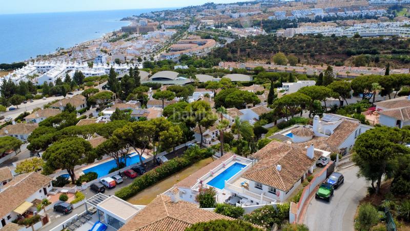 Foto 14b9ee17-f741-417a-9b76-e28683edc4f5. Maison avec parking piscine dans El Faro de Calaburra - Chaparral Mijas