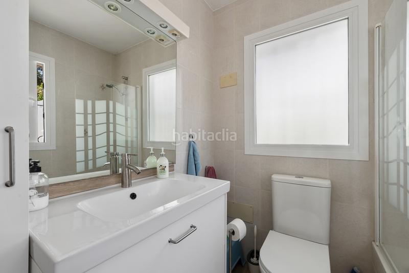 Foto 564e9ceb-82d7-4126-a66f-62982e92a4c4. Maison avec parking piscine dans El Faro de Calaburra - Chaparral Mijas