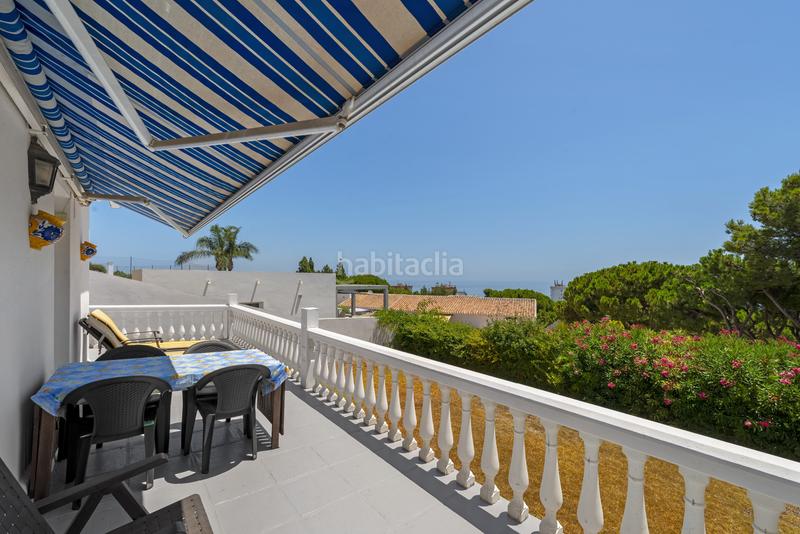 Foto da6ae188-f45f-4e40-8244-2f79605f4024. Maison avec parking piscine dans El Faro de Calaburra - Chaparral Mijas