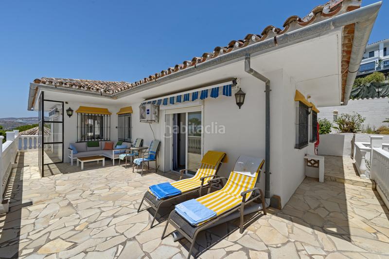 Foto ec4c5967-92b3-4c83-b4d7-bd68299e7e8a. Maison avec parking piscine dans El Faro de Calaburra - Chaparral Mijas