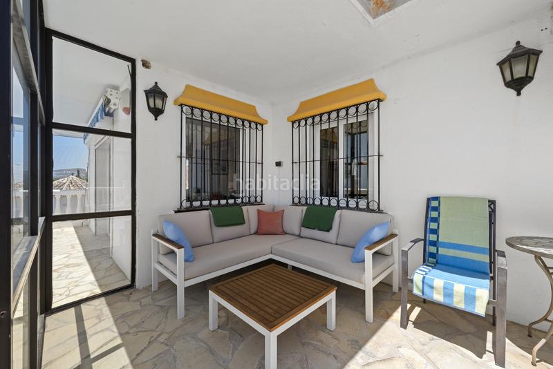 Foto f4d1cdc7-057c-48c5-91c6-56f54f5be40d. Maison avec parking piscine dans El Faro de Calaburra - Chaparral Mijas