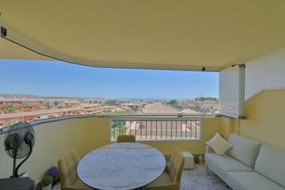 Apartament a Riviera del Sol. Apartamento elegante con impresionantes vistas al mar  riviera d