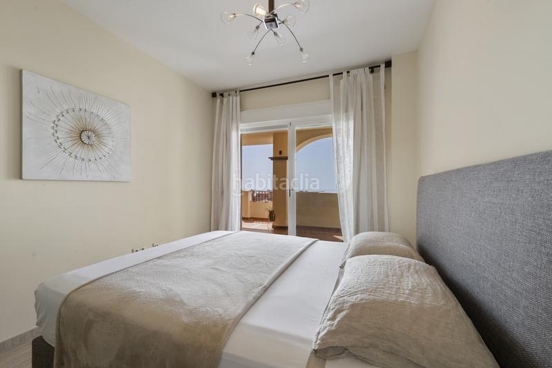 Foto 45bdafb8-bef8-4695-89ea-e4cb38496fd1. Planta baja amplio apartamento en planta baja con vistas panorámicas al mar en Calahonda, costa en Mijas