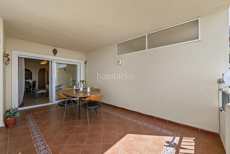 Foto 9ddc5277-44a2-47bd-bece-f5c51a70391f. Planta baja amplio apartamento en planta baja con vistas panorámicas al mar en Calahonda, costa en Mijas