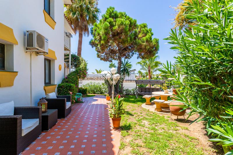 Foto 56902b9b-9c64-48d3-a362-53e40a4126c5. Casa amplia villa familiar con vistas panorámicas al mar en Calahonda en Mijas