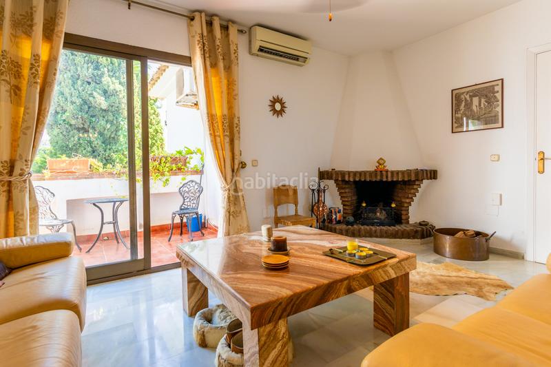 Foto 5ce9a9db-41fc-4058-ba0e-827ea17df8e0. Casa amplia villa familiar con vistas panorámicas al mar en Calahonda en Mijas