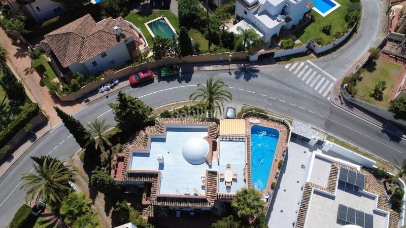 Foto 95f8c5e6-130f-4387-8970-cb39749d050e. Casa amplia villa familiar con vistas panorámicas al mar en Calahonda en Mijas