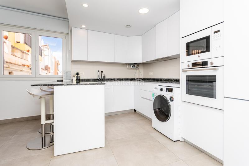 Foto cd2561a1-c100-407a-8ad8-56660f15faed. Edifici a la cala Mijas Mijas