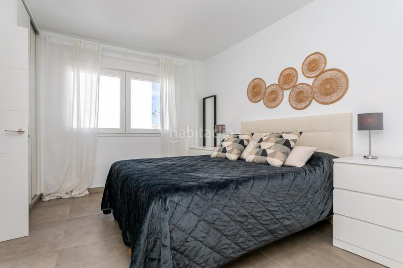 Foto f5663391-b519-42f5-9201-d2c46bab08f5. Edifici a la cala Mijas Mijas