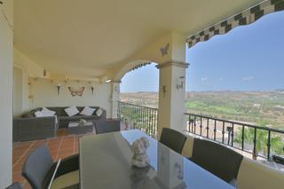 Apartament a Mijas Golf. Fabuloso apartamento de 2 dormitorios con hermosas vistas al gol