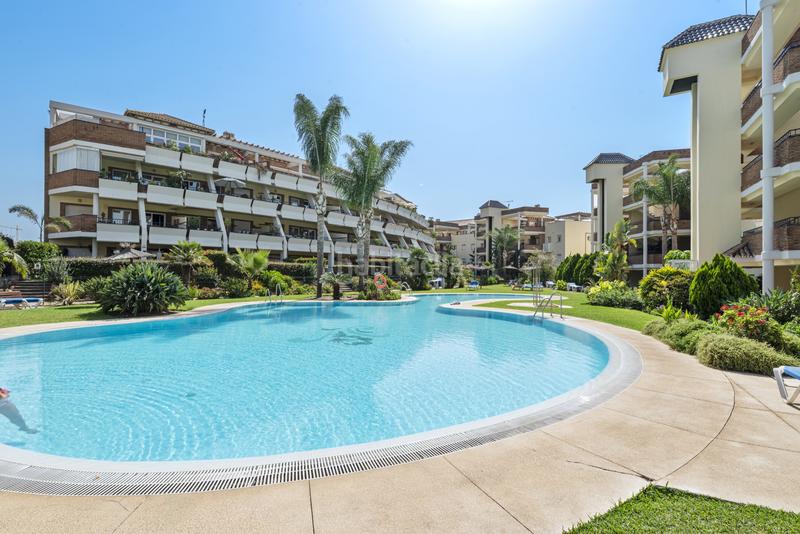 Foto 8a4cdef9-aafc-4e2c-ba2f-b7373f9e2b7a. Apartamento amplio apartamento de dos dormitorios con vistas al mar en Riviera del Sol, costa en Mijas